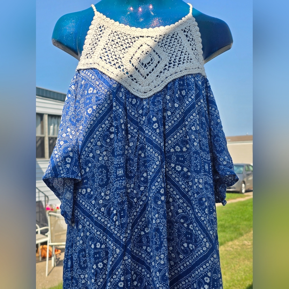 Hippie boho tunic cold shoulder and key hole back